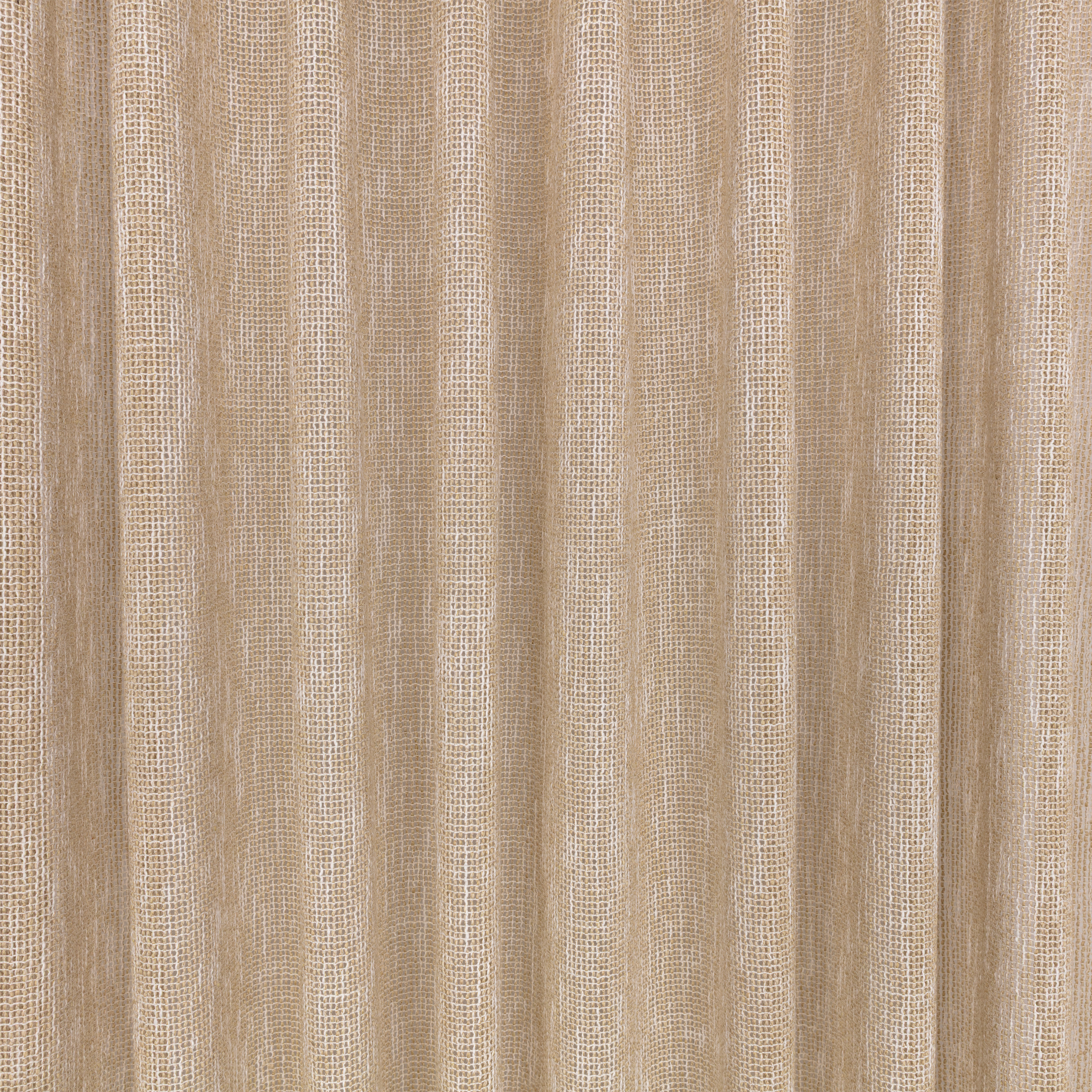 Romo Teo Almond: il velo in tessitura leno drappeggiato in pieghe morbide