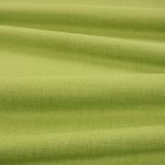 Tessuto Linara di Romo nella colorazione Basil drappeggiato, per mostrarne la caduta e la finitura spazzolata.