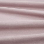 Tessuto Linara di Romo nella colorazione Acanthus drappeggiato, per mostrarne la caduta e la finitura spazzolata.