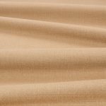 Tessuto Linara di Romo nella colorazione Oatmeal drappeggiato, per mostrarne la caduta e la finitura spazzolata.