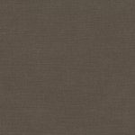 Campione del tessuto Linara di Romo nella colorazione Peppercorn, codice 2494/89: un marrone profondo dal tono polveroso, misto lino in tinta unita alto 140 cm.