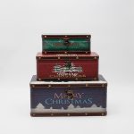 Set di tre scatole decorative natalizie in legno, fotografia del produttore: gli altri oggetti eventualmente presenti nella scena non sono compresi