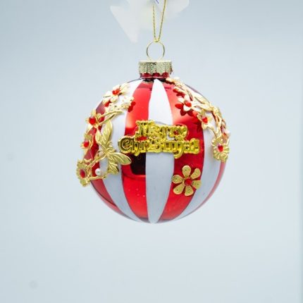 Palline di Natale in vetro bianche e rosse con farfalle in rilievo — 8 cm, fotografia del produttore: gli altri oggetti eventualmente presenti nella scena non sono compresi