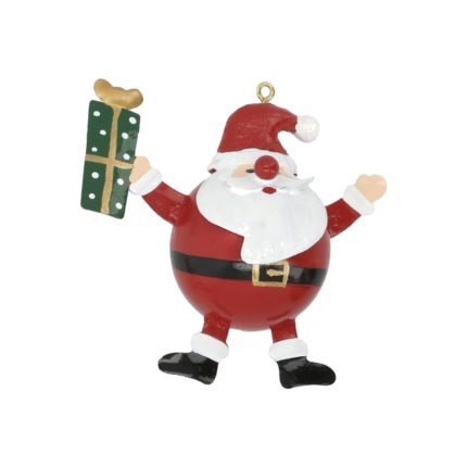 Appendino natalizio in metallo dipinto a forma di Babbo Natale, cappotto rosso con cintura nera e fibbia dorata, barba bianca, cappello rosso col pompon, stivali neri, regge un pacchetto regalo verde a pois con fiocco dorato; anellino dorato per appendere sulla sommità