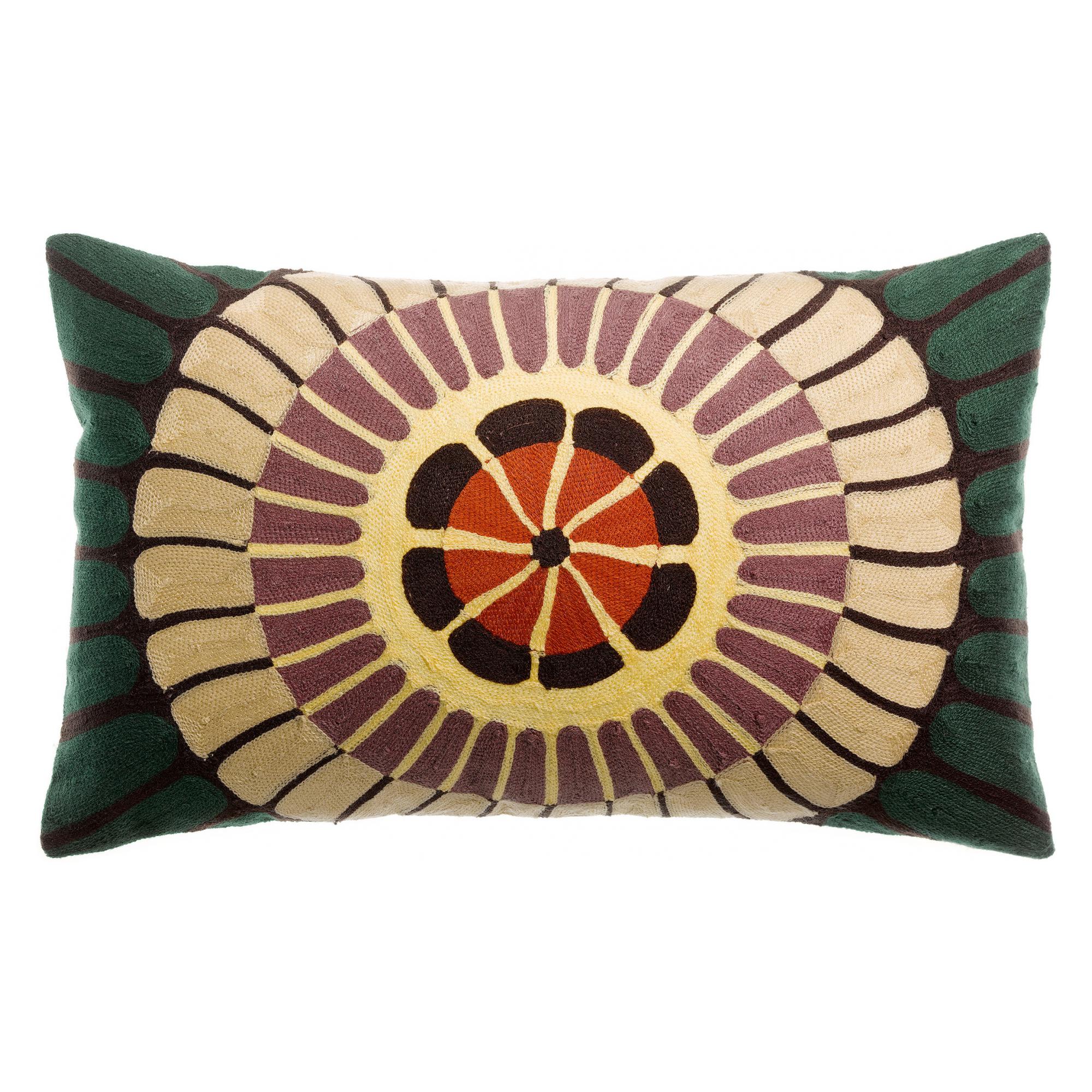 Cuscino ricamato Zeno in cotone ocra e terracotta con rosone stilizzato - immagine 3
