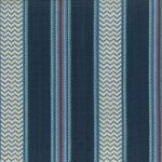 Tessuto Tanaro di Osborne & Little, collezione Brenta, colorazione Indigo (F8112-05): campione