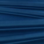 Il velluto Barcelona di Villa Nova nella colorazione Lapis in pieghe morbide, che mostrano la lucentezza del pelo.