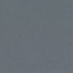 Campione del velluto Barcelona di Villa Nova nella colorazione Narwhal: grigio antracite con riflesso blu, tinta unita in doppia larghezza 295 cm.