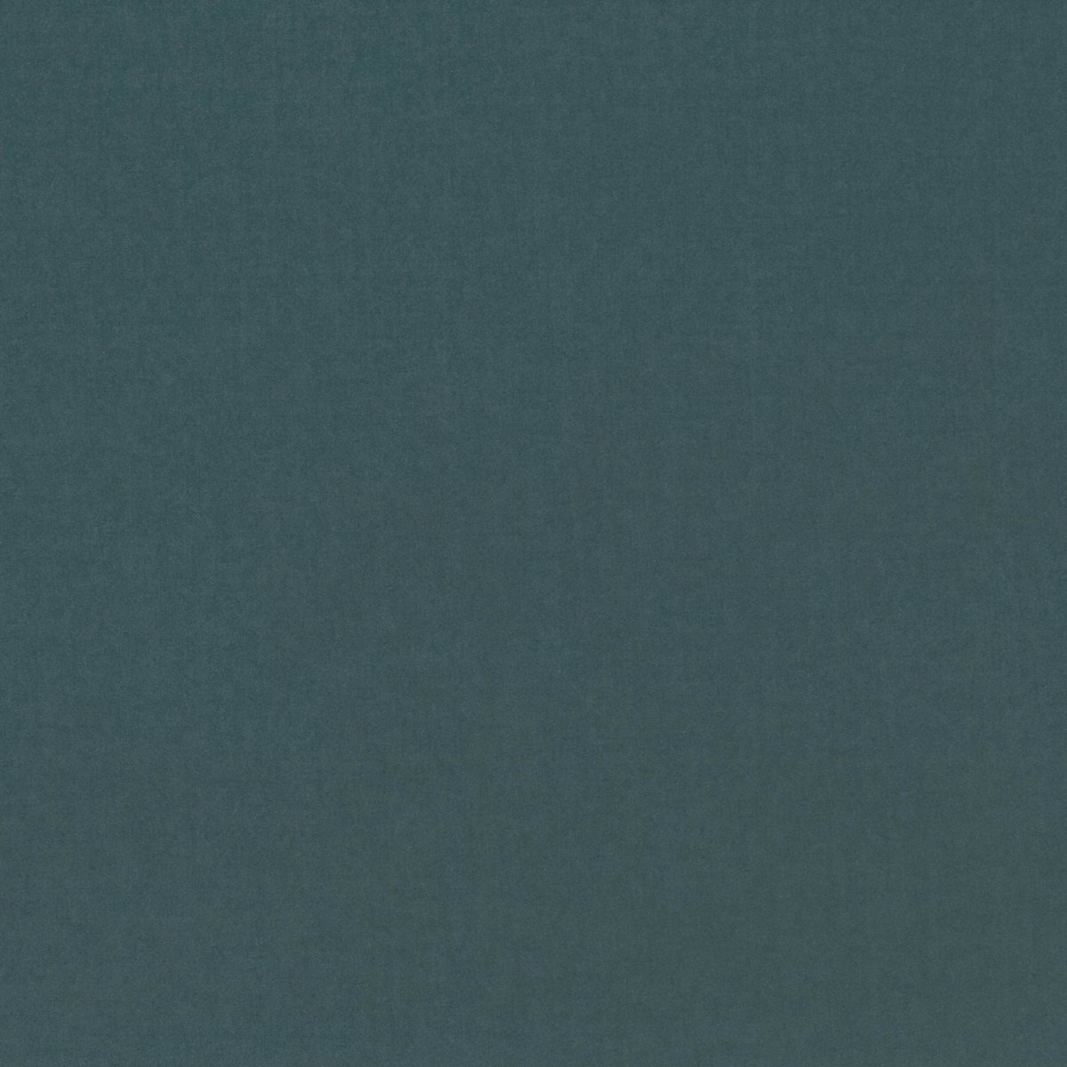 Velluto Barcelona Villa Nova Serpentine — campione Campione del velluto Barcelona di Villa Nova nella colorazione Serpentine: verde petrolio scuro, tinta unita in doppia larghezza 295 cm.