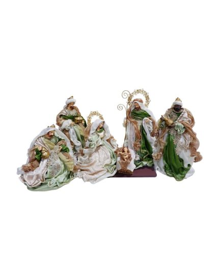 Presepe con Sacra Famiglia e Re Magi in abiti verdi, crema e oro, set di 4 pezzi. Foto del prodotto su fondo bianco.